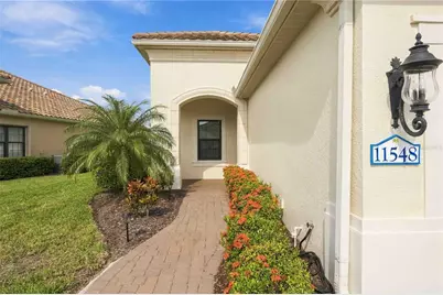 11548 Okaloosa Drive W, Venice, FL 34293 - Photo 5