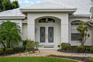 546 Laurel Cherry Ln, Venice, FL 34293 - Photo 3