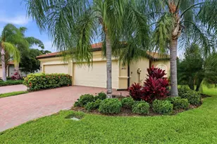 24033 Canterwood Wy, Venice, FL 34293 - Photo 3