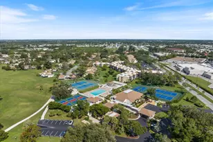 612 Bird Bay Dr S, Venice, FL 34285 - Photo 23