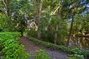 1657 Brookhouse Cir, Sarasota, FL 34231 - Photo 29