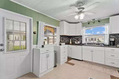 560 Fairmount Drive, North Port, FL 34287 - Photo 3