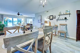 435 Cerromar Ln, Venice, FL 34293 - Photo 15