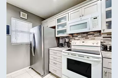 435 Cerromar Lane #329, Venice, FL 34293 - Photo 11
