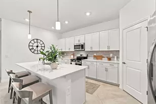 17085 Luminous Ave, Venice, FL 34293 - Photo 9