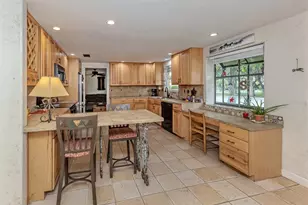 990 Florence St, Nokomis, FL 34275 - Photo 5