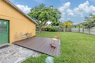 990 Florence St, Nokomis, FL 34275 - Photo 27