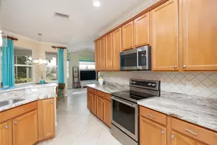 872 Clear Lake Dr, Englewood, FL 34223 - Photo 19
