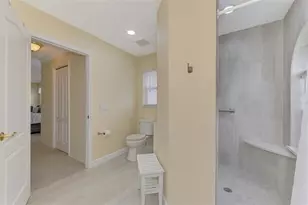 426 Bermuda Isles Cir, Venice, FL 34292 - Photo 41
