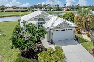 565 Fallbrook Dr, Venice, FL 34292 - Photo 1
