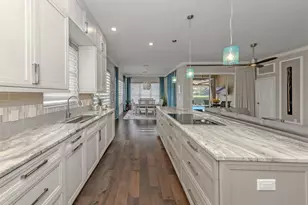 565 Fallbrook Dr, Venice, FL 34292 - Photo 15