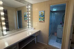 651 Iris Dr, Venice, FL 34293 - Photo 15