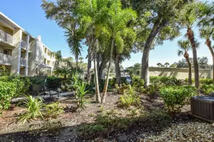 433 Cerromar Ln, Venice, FL 34293 - Photo 31