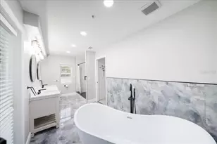 1775 Scenic Dr, Venice, FL 34293 - Photo 23