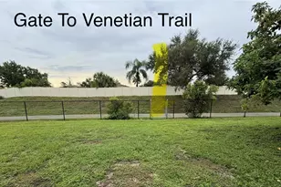 855 S Green Cir, Venice, FL 34285 - Photo 13