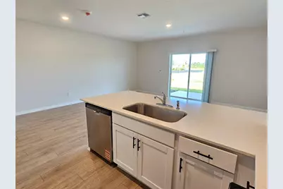 10710 Tiger Lily Drive, Venice, FL 34293 - Photo 15