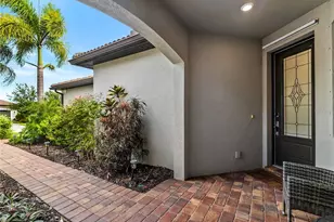 12702 Oriago St, Venice, FL 34293 - Photo 3