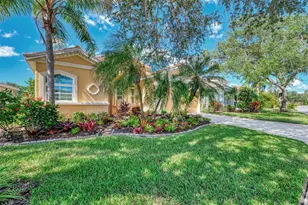 219 Rio Terra, Venice, FL 34285 - Photo 3