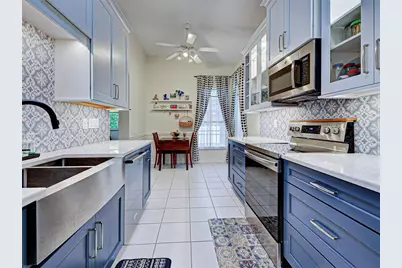 251 Vista Del Lago Way, Venice, FL 34292 - Photo 13