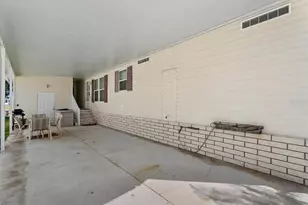 636 Blackburn Blvd, North Port, FL 34287 - Photo 9