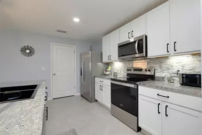 5531 Flagstone Trail, Palmetto, FL 34221 - Photo 21