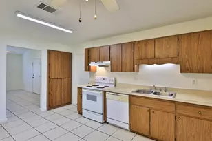 2801 Nordman Ave, New Smyrna Beach, FL 32168 - Photo 9