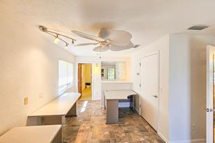 2607 Saxon Dr - Photo 47