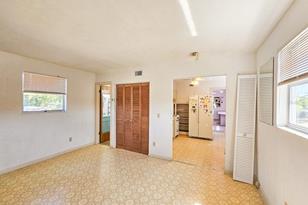 2607 Saxon Dr - Photo 53
