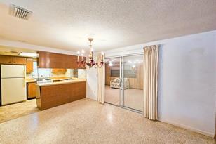 2607 Saxon Dr - Photo 9