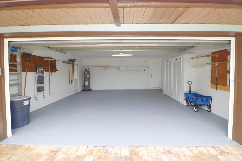 818 Fairway Dr, New Smyrna FL  32168-6117 exterior