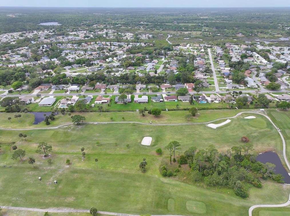 818 Fairway Dr, New Smyrna FL  32168-6117 exterior