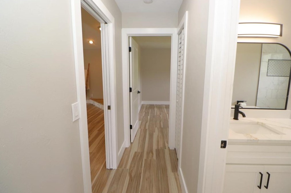 818 Fairway Dr, New Smyrna FL  32168-6117 exterior