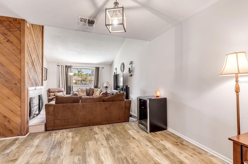 804 Van Ness Cir, Longwood FL  32750-2929 exterior