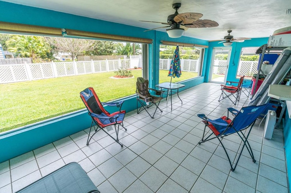 2525 Queen Palm Dr, Edgewater FL  32141-4907 exterior