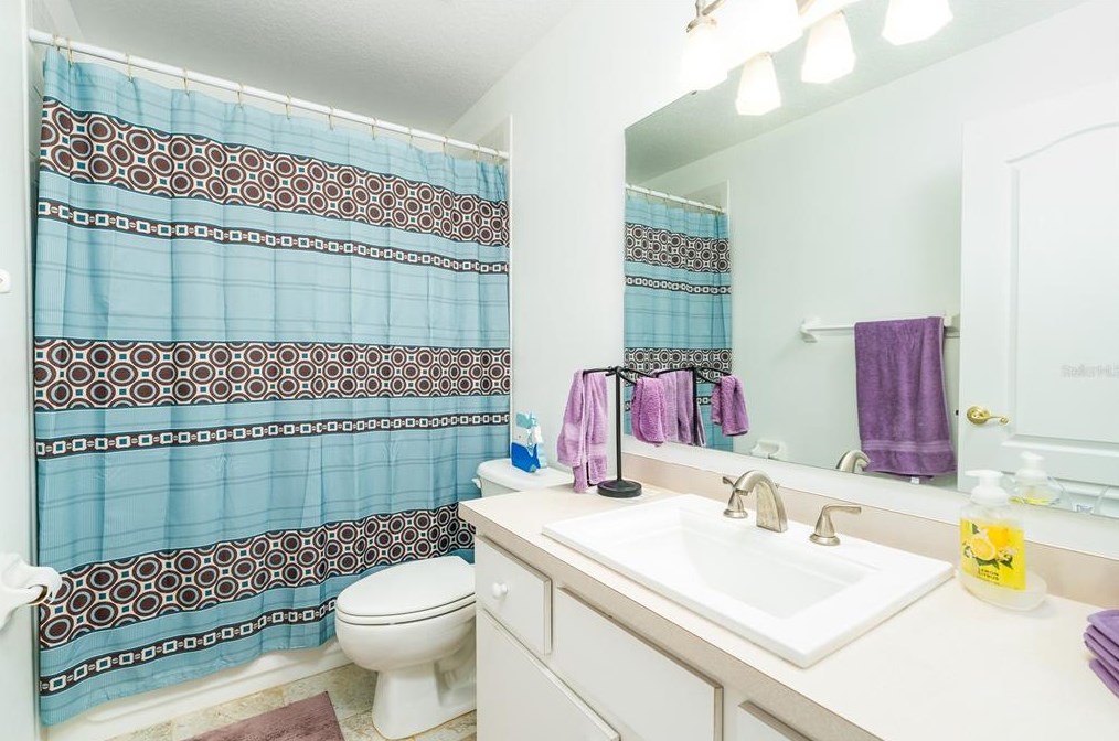 2525 Queen Palm Dr, Edgewater FL  32141-4907 exterior