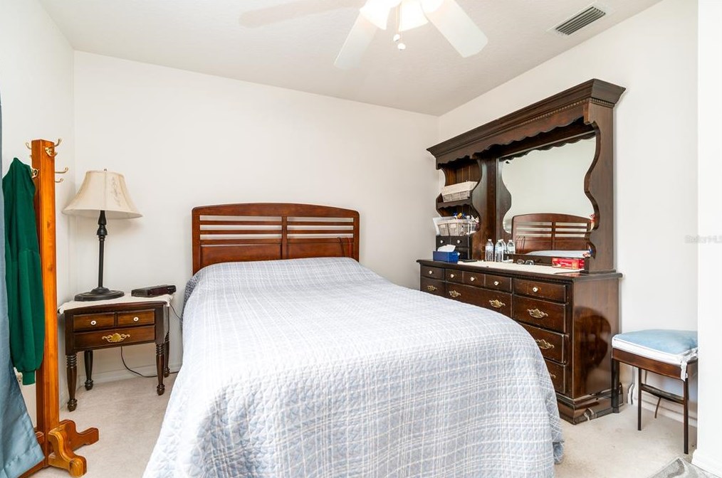 2525 Queen Palm Dr, Edgewater FL  32141-4907 exterior