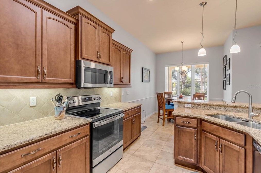 3386 Leonardo Ln, New Smyrna FL  32168-4696 exterior