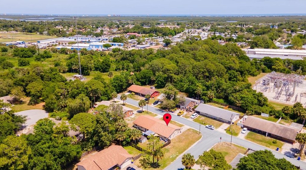 1518 Juniper Dr, Edgewater FL  32132-2640 exterior