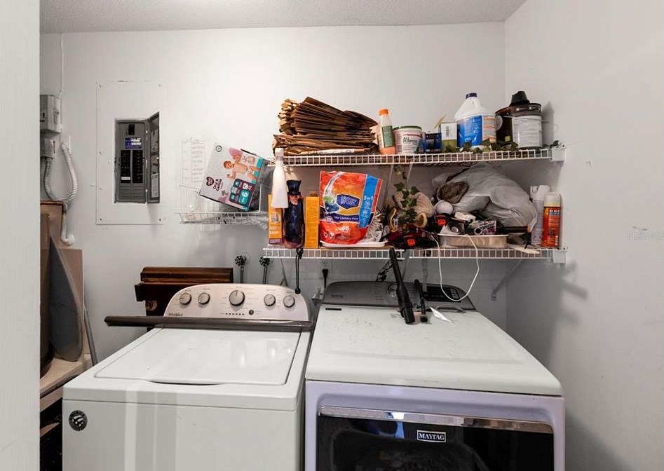 1518 Juniper Dr, Edgewater FL  32132-2640 exterior