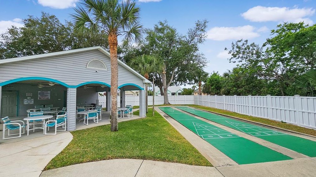 661 Wellesley Ct, New Smyrna FL  32168-2128 exterior