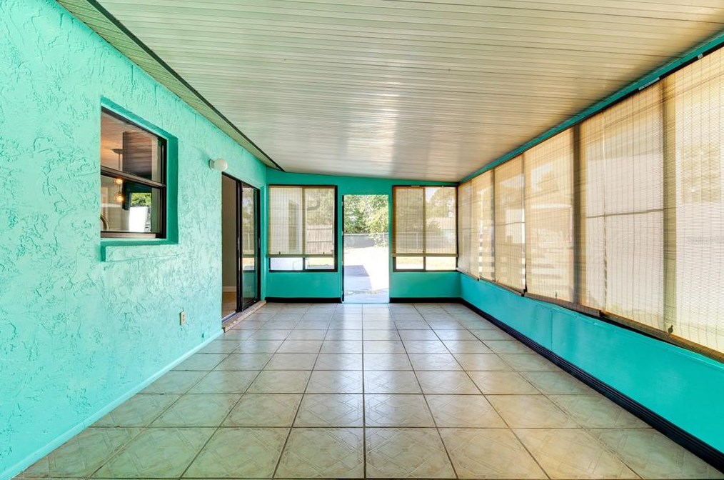 419 Sea Hawk Ct, Edgewater FL  32141-4185 exterior