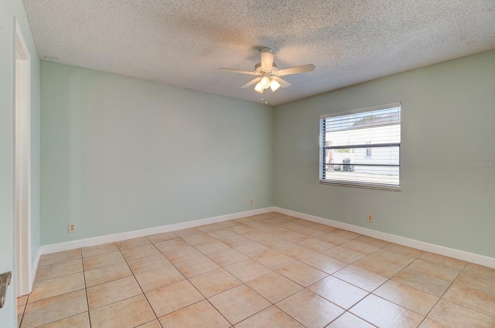 419 Sea Hawk Ct, Edgewater FL  32141-4185 exterior