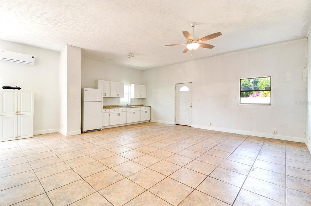 419 Sea Hawk Ct, Edgewater FL  32141-4185 exterior