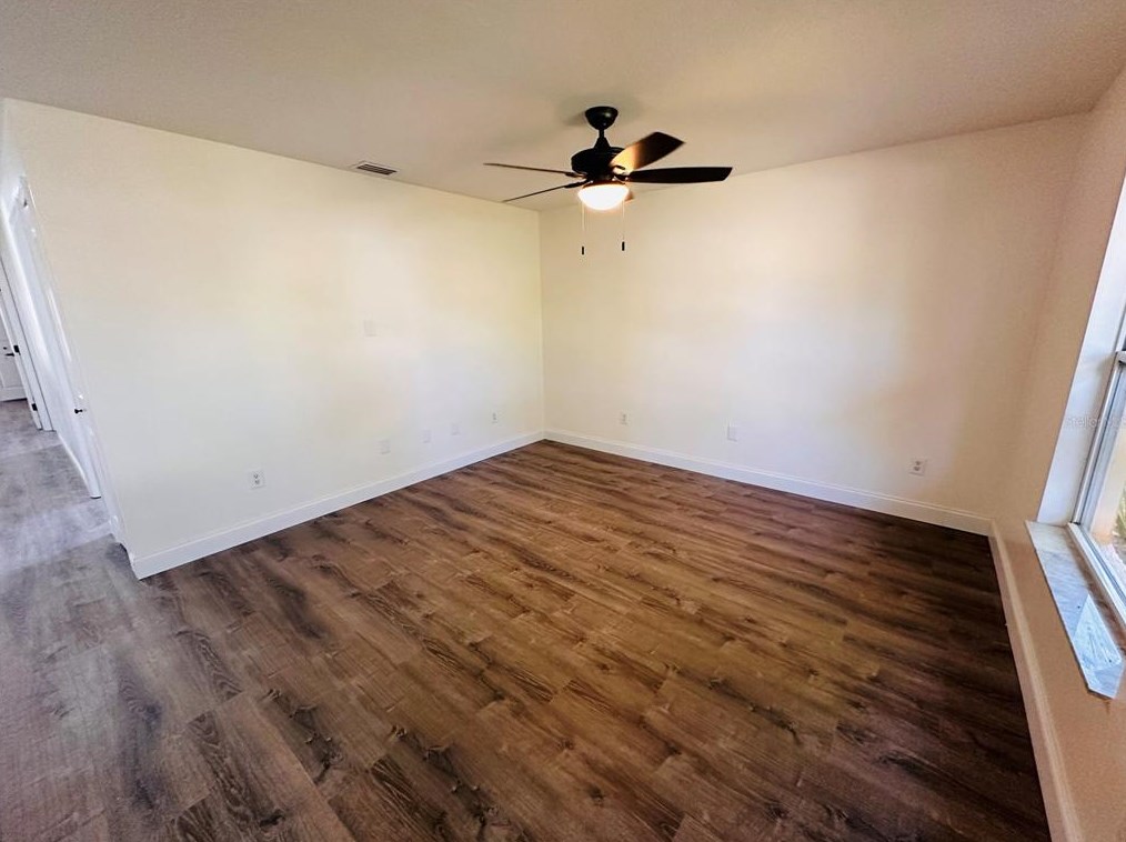 2517 Chester Ave, New Smyrna FL  32168-5809 exterior