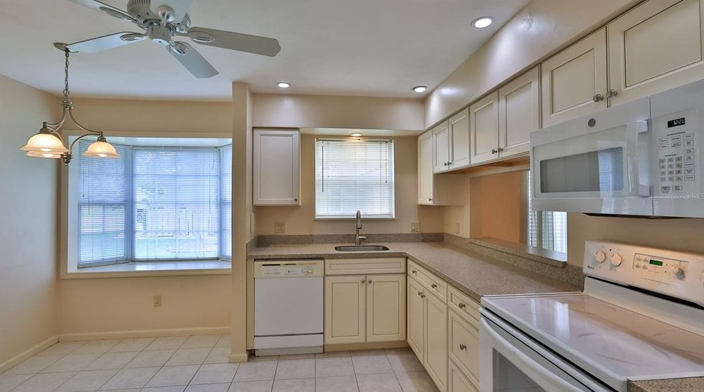 83 Lk Fairgreen Cir, New Smyrna FL  32168-6147 exterior