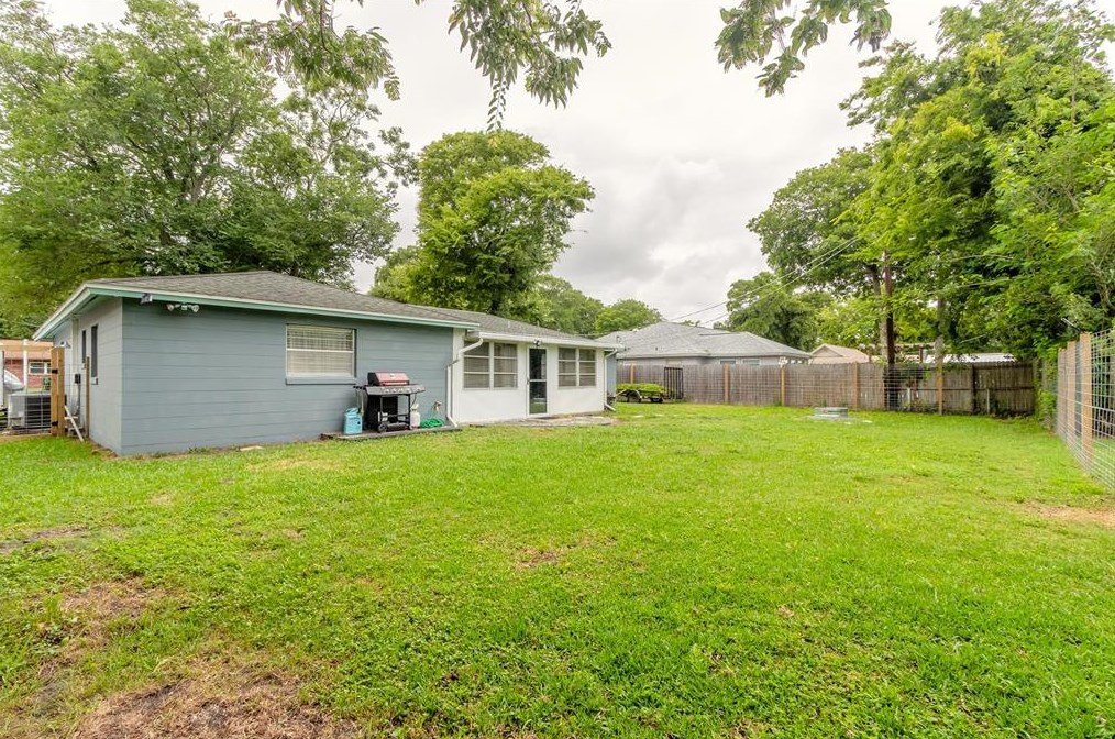 1737 Jacobs Rd, Daytona Beach FL 32119-1907 exterior