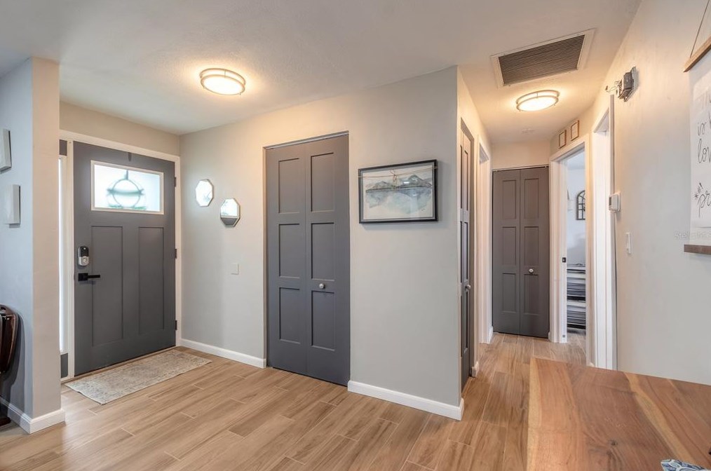 1737 Jacobs Rd, Daytona Beach FL 32119-1907 exterior