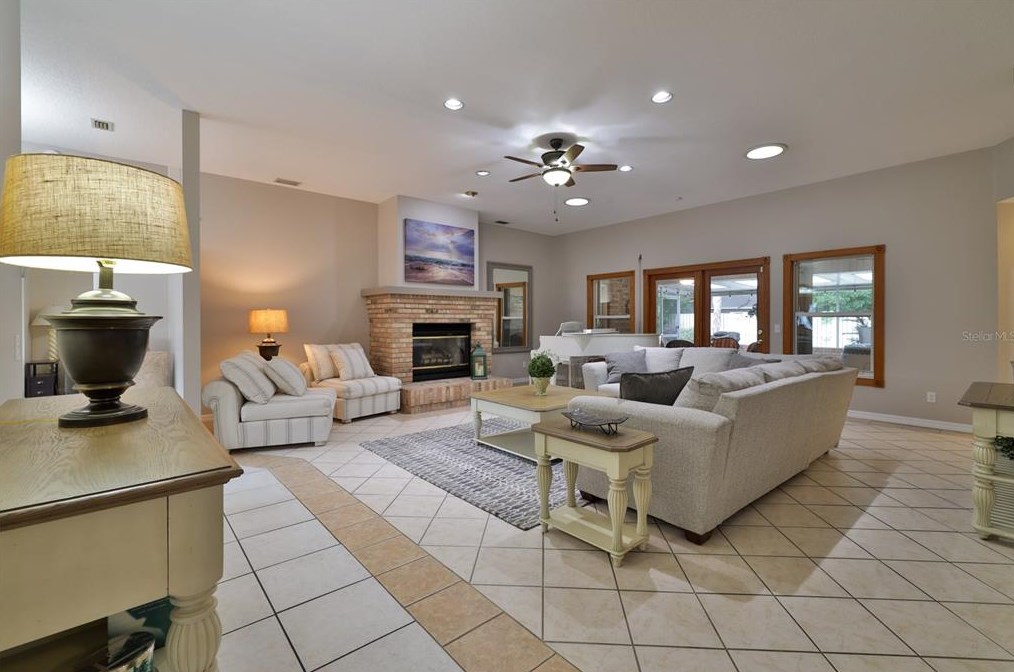 1534 Silver Hammock, Deland FL  32720-0907 exterior