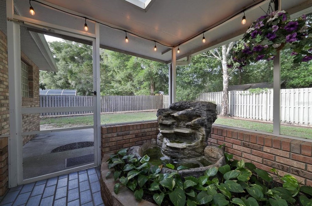 1534 Silver Hammock, Deland FL  32720-0907 exterior
