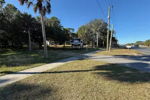 3258 S Ridgewood Ave, Edgewater, FL 32141 - Photo 5